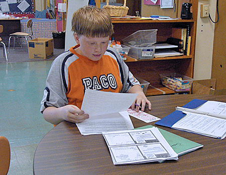 Academic-body01 Student Studying